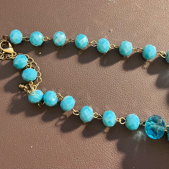 Hand strum sea-bead statement necklace - Picture 2 of 8